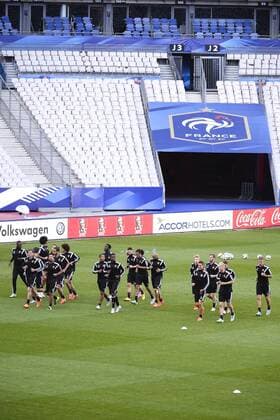 - PARIS, FRANCE: Belgium s players pictured during a training session in the Stade de France in Paris, ahead of the friendly game tomorrow against France, Saturday 06 June 2015. The Devils are preparing for a friendly game against France tomorrow and a Euro 2016 qualification game against Wales on Friday. DIRKxWAEM  x04637675x