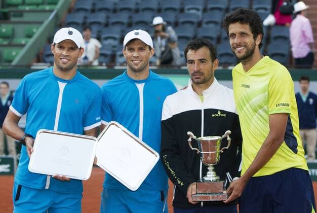 TENNIS - ATP Tennis Herren French Open 2015 PARIS,FRANCE,06.JUN.15 - TENNIS - ATP World Tour, Grand Slam, Roland Garros, French Open, doubles, final. Image shows Bob Bryan, Mike Bryan (USA), Ivan Dodig (CRO) and Marcelo Melo (BRA). GEPAxpictures xMatthiasxHauer