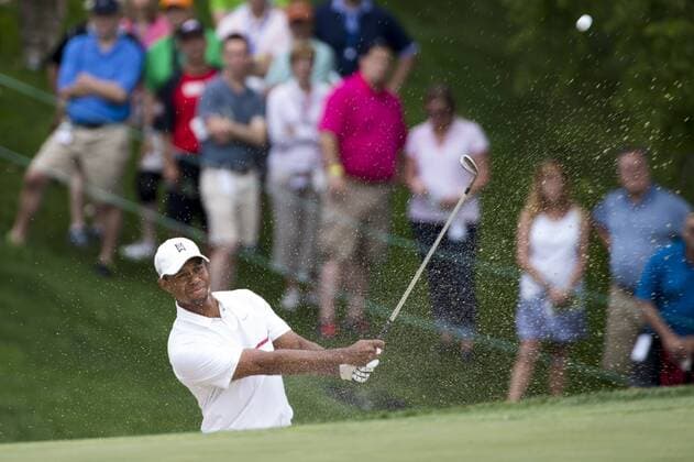 Aktuell Golf, Memorial Tournament in Dublin Tiger Woods hits from the bunker on Day 3 of the Memorial Tournament at the United Center in Columbus, the United States, June 6, 2015. ) (SP)U.S.-COLUMBUS-GOLF-MEMORIAL TingxShen 