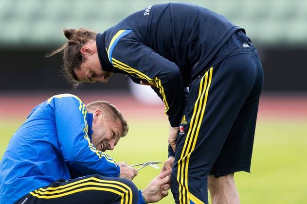 June 6, 2015 - Oslo - 150606 Zlatan Ibrahimovic kürzt seine Hose - Training SWE, 6 juni 2015 Oslo.... BILDBYRAN kod DS 58538 News - June 6, 2015  - ZUMAb138