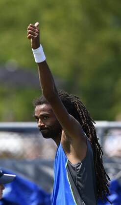 Aktion Dustin Brown (GER) Freude Jubel Emotion Schlussjubel nach gewonnenem Match bedankt sich bei Zuschauern Gestik Geste Qualifikation 07.06.2015 Tennis Mercedes-Cup Stuttgart Weißenhof TC Weissenhof Mercedescup Mercedes Cup 06.06..-14.06.2015 Mercedes-Cup Stuttgart Weißenhof 2015