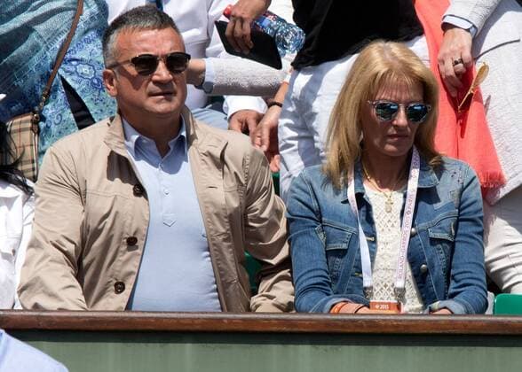 Novak Djokovic Eltern in der Spieler Loge,Vater Srdjan,Mutter Dijana ,Herren Finale Tennis - French Open 2015 - Grand Slam ITF ATP Tennis Herren WTA Tennis Damen - Roland Garros - Paris - - France - 7 June 2015. Juergen Hasenkopf