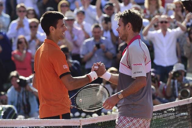 Novak Djokovic (srb) , Stanislas Wawrinka (sui) en fin de match TENNIS : Roland Garros 2015 - Finale Homme - Internationaux de France - 07 06 2015 