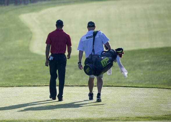 June 07 2015: Tiger Woods walking down the fairway of hole 1 during the final round of the Memorial Tournament held at the Muirfield Village Golf Club in Dublin, Ohio. GOLF: JUN 07 PGA Golf Herren - the Memorial Tournament - Final Round Icon150607005 EDITORIAL USE ONLY