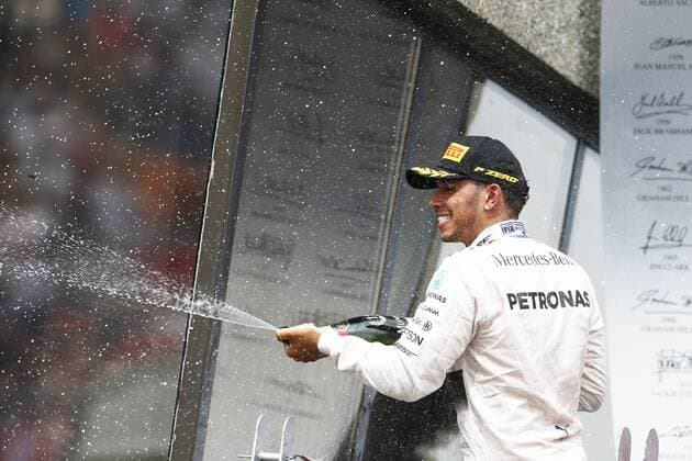 Motorsports: FIA Formula One World Championship WM Weltmeisterschaft 2015, Grand Prix of Canada, 44 Lewis Hamilton (GBR, Mercedes AMG Petronas Formula One Team), xHOCHxZWEIx