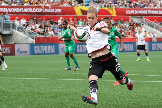 Torschuss Simone Laudehr (Deutschland), Freisteller, Einzelbild, Aktion, Action, Fussball, FIFA Frauen-WM 2015, Deutschland - Elfenbeinküste, xozx