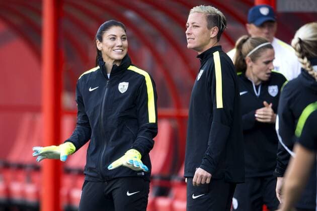 Aktuell Fußball, Damen, WM, Training und PK Nationalteam USA June 8, 2015 - Winnipeg - 150608 USA:s Hope Solo, Abby Wambach - Training USA. BILDBYRAN kod CS 57675 News - June 8, 2015  - ZUMAb138