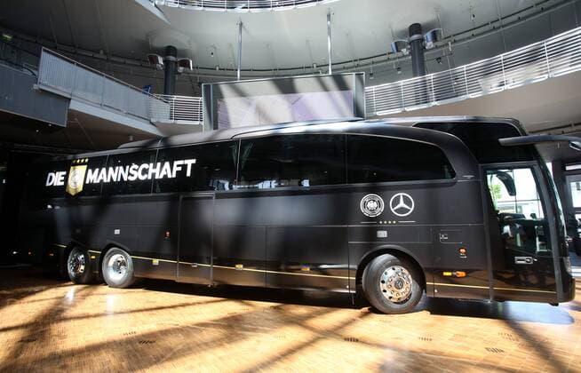 Köln, Fussball, DFB; Deutschland vs USA, Pressekonferenz, 08.06.2015, Köln, Mercedes Benz Center Köln, DFB Mannschaft-Bus