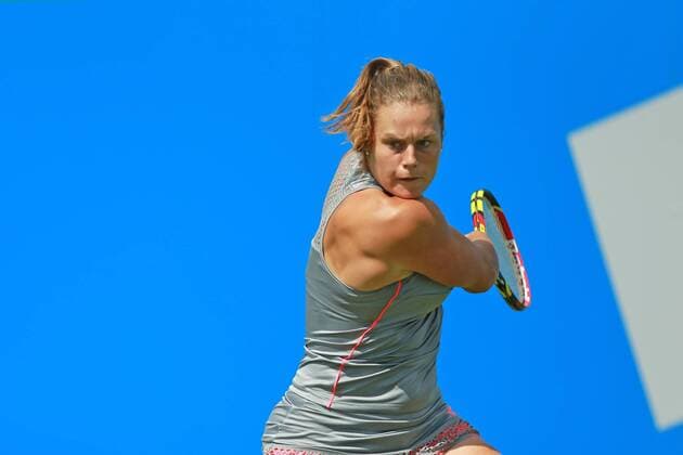 08.06.2015. Nottingham, England. Seeded Italian Karin Knapp plays Belgian Yanina Wickmayer in the 2015 Aegon Nottingham Open xDavidxKissmanx  ActionPlus11628966