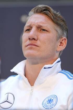 Bastian Schweinsteiger (FC Bayern Muenchen) nachdenklich Pressekonferenz Nationalmannschaft, Fussball, DFB, 08.06.2015, Copyright: Schülerx xEibner-Pressefoto EP_jse