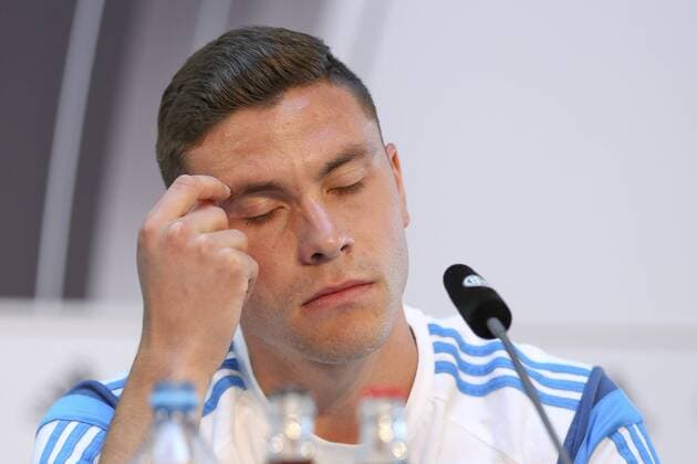 Jonas Hector (1. FC Koeln) nachdenklich mit geschlossenen Augen Pressekonferenz Nationalmannschaft, Fussball, DFB, 08.06.2015, Copyright: Schülerx xEibner-Pressefoto EP_jse