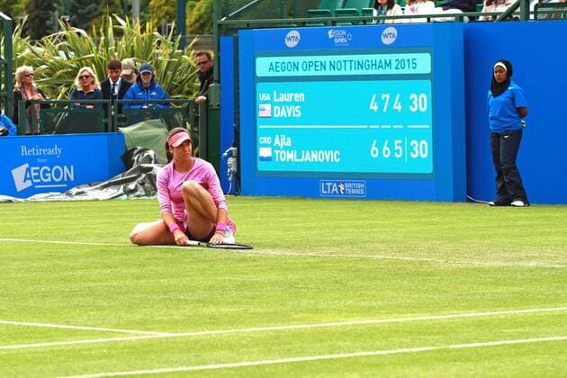 08.06.2015. Nottingham, England. 8th seed Ajla Tomljanovic finds herself floored as she is defeated by Lauren Davis in the 2015 Aegon Nottingham Open on 08 June 2015 xDavidxKissmanx  ActionPlus11628982