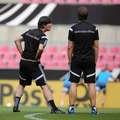 Aktuell Fußball, DFB, Training Nationalmannschaft Deutschland in Köln National-, Bundestrainer Joachim Jogi Loew neben Co-Trainer Thomas Schneider Training der A-Nationalmannschaft, Fussball, Freundschaftsspiel, 08.06.2015, Copyright: Schülerx xEibner-Pressefoto EP_jse