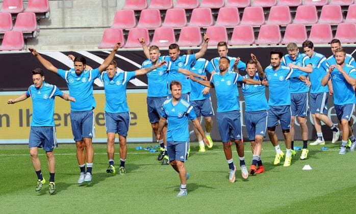 Training der Deutschen Nationalmannschaft am 08.06.2015 in Köln. HM