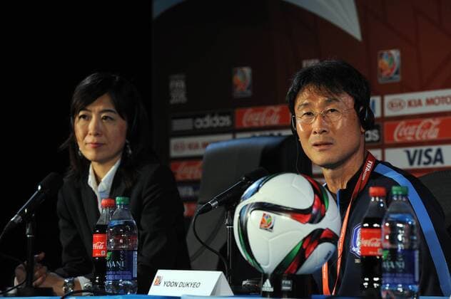 Aktuell Fußball, Damen, WM, Training und PK Nationalteam Südkorea Montreal, Canada - South Korea head coach Yoon Du Kyeo speaks during a press conference PK Pressekonferenz at the Olympic Stadium in Montreal in the FIFA Women s World Cup 2015 group E with BRAZIL , Spain and Costa rica , Montreal Qc, Jun 08,2015. FIFA Womens World Cup Canada 2015  - ZUMAn230