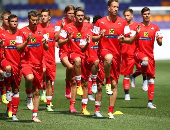 SOCCER - UEFA EURO EM Europameisterschaft Fussball 2016 quali, RUS vs AUT, preview VIENNA,AUSTRIA,09.JUN.15 - SOCCER - UEFA European Championship EM Europameisterschaft 2016, European Qualifiers, OEFB international match Länderspiel Russia vs Austria, preview, training of team AUT. Image shows Markus Suttner, Florian Klein, Sebastian Proedl, Stefan Ilsanker, Marc Janko and Aleksandar Dragovic (AUT). GEPAxpictures xChristianxOrt