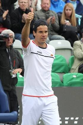 Tommy Haas ( GER ) mit Daumen nach oben fuer die Stuttgarter Zuschauer Mercedes-Cup, Tennis, ATP Tennis Herren World Tour, 09.06.2015, Foto:Langer Eibner Copyright: Langer Eibner-Pressefoto EP_HLR