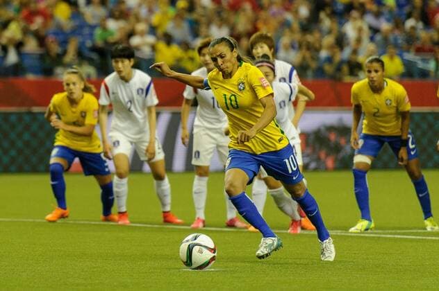 Marta (10) of Brazil executing a penalty kick during the Fifa Women s World Cup Group E match between Brazil and Korea Republic at Olympic Stadium in Montreal, Canada on May 9, 2015. Fifa Women s World Cup: Brazil vs Korea Republic June 9 - ZUMAc04_