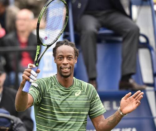 Gael Monfils (FRA) Schlussjubel Jubel jubelt Emotion bedankt sich bei Publikum freundlich lächeln lächelt lächelnd gute Laune 10.06.2015 Tennis Mercedes-Cup Stuttgart Weißenhof TC Weissenhof Mercedescup Mercedes Cup 06.06..-14.06.2015 Mercedes-Cup Stuttgart Weißenhof 2015
