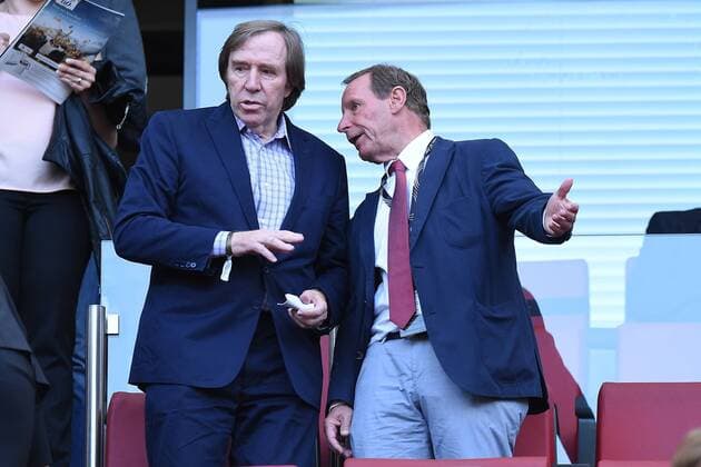 Fußball Länderspiel Deutschland - USA am 10.06.2015 im RheinEnergieStadion in Köln Günter Netzer, links - Hans-Hubert Berti Vogts, rechts