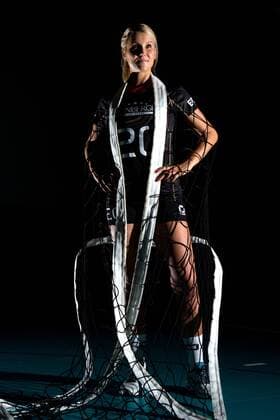 04.06.2015, Bundesleistungszentrum, Kienbaum Volleyball, Fotoshooting Nationalmannschaft Frauen Porträt, Portraet, Portrait Mareen Apitz ( 20 GER) Out of the box Netz