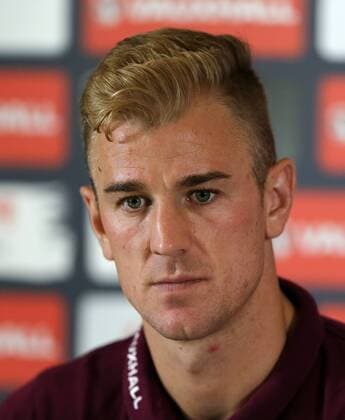 Aktuell Fussball, PK Nationalteam England England s Joe Hart during his press conference PK Pressekonferenz England Training & Press Conference- Watford Training Ground - England - 11th June 2015 - Picture David Klein Sportimage EDITORIAL USE ONLY. No use with unauthorised audio, video, data, fixture lists, club league logos or live services. Online in-match use limited to 120 images, no video emulation. No use in betting, games or single club league player publications.