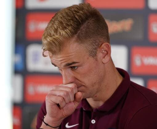 Aktuell Fussball, PK Nationalteam England England s Joe Hart during his press conference PK Pressekonferenz England Training & Press Conference- Watford Training Ground - England - 11th June 2015 - Picture David Klein Sportimage EDITORIAL USE ONLY. No use with unauthorised audio, video, data, fixture lists, club league logos or live services. Online in-match use limited to 120 images, no video emulation. No use in betting, games or single club league player publications.