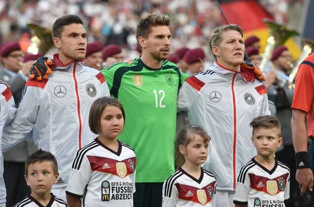 10.06.2015, Fussball Länderspiel 2015, Deutschland - USA 1:2, v.re., Bastian Schweinsteiger (Deutschland), Torhueter Ron Robert Zieler (Deutschland), Jonas Hector (Deutschland)