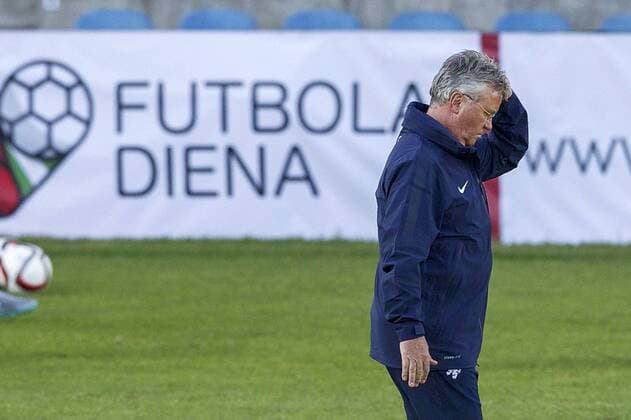 coach Guus Hiddink of Holland during a training session prior to the UEFA EURO EM Europameisterschaft Fussball 2016 qualifying match between Latvia and The Netherlands on June 11, 2015 at the Skonto stadium in Riga, The Netherlands. Netherlands Training session in Riga 2014 2015 xVIxxIVx 3958188