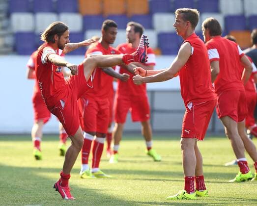 Aktuell Fußball, Training Nationalteam Österreich SOCCER - UEFA EURO EM Europameisterschaft Fussball 2016 quali, RUS vs AUT, preview VIENNA,AUSTRIA,11.JUN.15 - SOCCER - UEFA European Championship EM Europameisterschaft 2016, European Qualifiers, OEFB international match Länderspiel Russia vs Austria, preview, training of team AUT. Image shows Martin Harnik and Marc Janko (AUT). GEPAxpictures xChristianxOrt