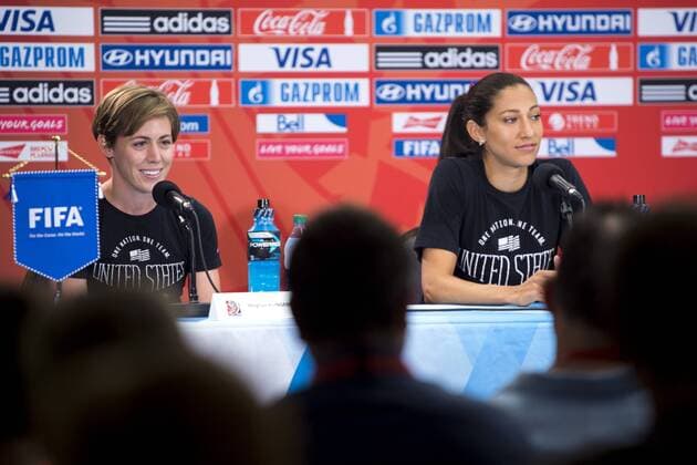 June 11, 2015 - Winnipeg: Meghan Klingenberg, Christen Press - Pressekonferenz Nationalteam USA. kod CS 57683 News - June 11, 2015  - ZUMAb138