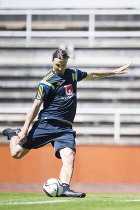 Aktuell Fußball, Training Nationalteam Schweden in Stockholm June 11, 2015 - Stockholm, SVERIGE: Zlatan Ibrahimovic - Training Nationalteam Schweden kod JL 135392 News - June 11, 2015  - ZUMAb138