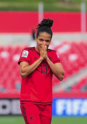 Aktuell Fußball, Damen WM in Kanada, Deutschland - Norwegen June 11, 2015 - Ottawa, Ontario, Canada - June 11, 2015: Celia Sasic ( 13) of Germany after a good goal scoring chance goes wide of the goal during the FIFA 2015 Women s World Cup Group B match between Germany and Norway at Lansdowne Stadium in Ottawa, Canada. Soccer: FIFA 2015 Women s World Cup Group B Match - Germany versus Norway. - ZUMAk120