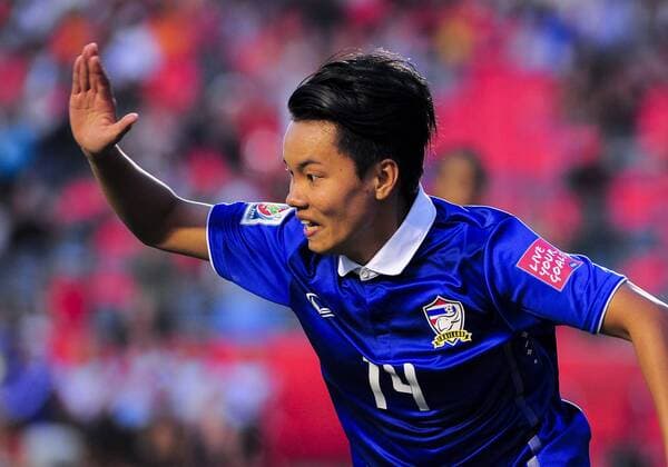 June 11, 2015 - Ottawa, Ontario, Canada - Forward THANATTA CHAWONG ( 14) of Thailand celebrates after scoring Thailand s 3rd goal during the FIFA 2015 Women s World Cup Group B match between Ivory Coast and Thailand at Lansdowne Park. Soccer 2015 - Women s World Cup - Thailand Beat Ivory Coast 3-2 - ZUMAk120