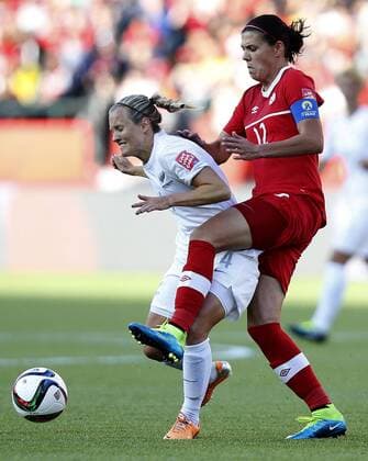 EDMONTON, June 11, 2015 -- Christine Sinclair (R)of Canada vies with Katie Duncan of New Zealand during the Group A match between Canada and New Zealand at Commonwealth Stadium in Edmonton, Canada on June 11, 2015. The match ended with a 0-0 draw. ) (SP)CANADA-EDMONTON-FIFA WOMEN S WORLD CUP-CAN VS NZL WangxLili 