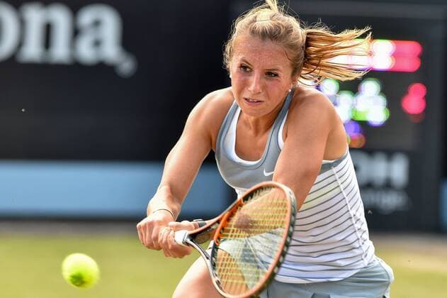 Aktuell Tennis, WTA Turnier in Rosmalen - ROSMALEN, NETHERLANDS: German Annika Beck pictured in action during a quarterfinal game between German Annika Beck and Serbian Jelena Jankovic during the Topshelf Open WTA Tennis Damen tennis tournament in Rosmalen, the Netherlands, Friday 12 June 2015. LUCxCLAESSEN  x04641545x