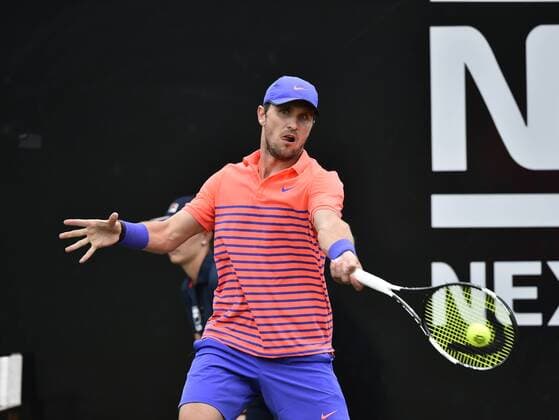 Mischa Zverev (GER) Aktion Viertelfinale 12.06.2015 Tennis Mercedes-Cup Stuttgart Weißenhof TC Weissenhof Mercedescup Mercedes Cup 06.06..-14.06.2015 Mercedes-Cup Stuttgart Weißenhof 2015