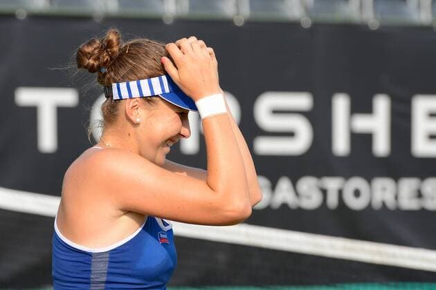 Aktuell Tennis, WTA Turnier in Rosmalen June 12, 2015 - Rosmalen, Holland - BELINDA BENCIC of Switzerland celebrates winning her match v. K. Mladenovic at the Topshelf Open tennis tournament in Rosmalen Holland on Friday June 12 2015 Tennis 2015 - Topshelf Open - Day 8 - ZUMAl132