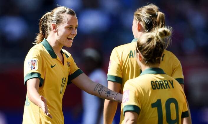 June 12, 2015 - Winnipeg - 150612 Australiens Emily van Egmond - Katrina Gorry - WM Australien - Nigeria - ..Foto: CarlSandin BILDBYRAN kod CS 57684 News - June 12, 2015  - ZUMAb138