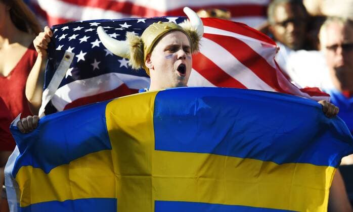 Aktuell Fußball, Damen WM in Kanada, USA - Schweden June 12, 2015 - Winnipeg - 150612 Fans WM - USA - SWE - ..Foto: CarlSandin BILDBYRAN kod CS 57685 News - June 12, 2015  - ZUMAb138