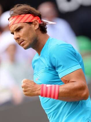 Stuttgart , Tennis Weissenhof Mercedes Cup 2015, Rafael Nadal (ESP) ballt die Faust