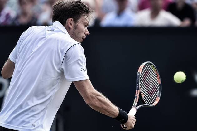 - ROSMALEN, NETHERLANDS: French Nicolas Mahut pictured in action during a tennis game between Dutch Robin Haase and French Nicolas Mahut in the semifinals of the men s tournament at the Topshelf Open WTA Tennis Damen tennis tournament in Rosmalen, the Netherlands, Saturday 13 June 2015. LUCxCLAESSEN  x04642117x