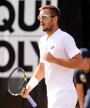 Stuttgart , Tennis Weissenhof Mercedes Cup 2015, Viktor Troicki (SRB) jubelt und ballt die Faust