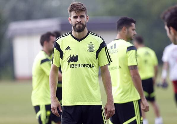 Aktuell Fußball, Training Nationalteam Spanien Gerard Pique. Spain s training session. In this picture, Gerard Pique. xPABLOGARCIAx 