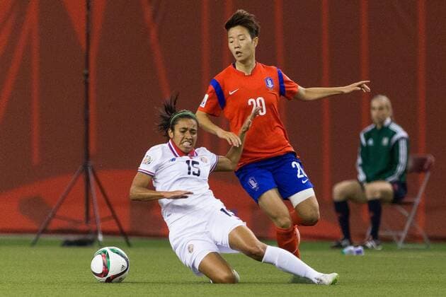 June 13, 2015 : Costa Rica midfielder Cristin Granados 15 and Korea defender Kim Hyeri 20 fight for the ball during the 2015 FIFA Women s World Cup Group E match between Korea and Costa Rica at the Olympic Stadium in Montreal, Quebec, Canada. SOCCER: JUN 13 FIFA Women s World Cup - Group E - Korea v Costa Rica Icon15061303 EDITORIAL USE ONLY
