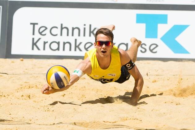 14.06.2015, xfrx, Beachvolleyball, smart beach cup Jena, v.l. Paul Becker (TG Ruesselsheim)