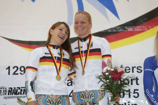 129. Deutsche Meisterschaften Bahnradsport 2015 vom 10.-14.06.2015 im Velodrom Berlin, letzter Wettkampftag am 14.06.2015, xmdx, Teamsprint Frauen Deutscher Meister LV Thueringen mit Kristina Vogel (Team Erdgas.2012) und Gudrun Stock (RSC Turbine Erfurt) , gold 129. Deutsche Meisterschaften Bahnradsport 2015
