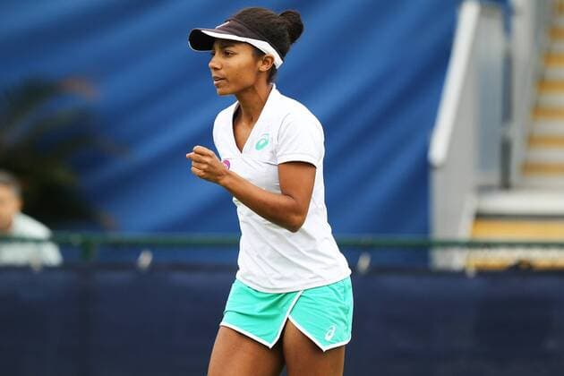 14.06.2015. Nottingham, England. Aegon Open Tennis. Raquel Kops-Jones of USA in action in the doubles semi-final with her partner Abigail Spears xDavidxKissmanx  ActionPlus11631310