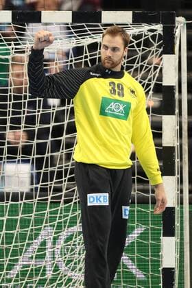 Kiel, 14. Juni 2015 Handball, Europameisterschaft 2016 Qualifikation, 6. Spieltag, Deutschland - Österreich: Andreas Wolff (Deutschland, 39) jubelt nach einer Parade