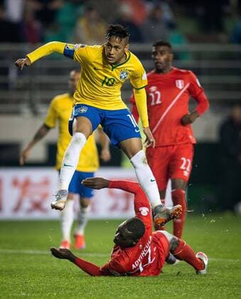 Brazil vs. Peru TEMUCO, AR - 06 14 2015: BRAZIL PERU X - Neymar Jr. of Brazil during the match between Brazil vs Peru, valid for the first round of the first phase of Group C of the Copa America 2015 held at the Estadio Municipal Germ?n Becker. (Photo: Marcelo Machado de Melo FotoArena)  MarceloxMachadoxdexMelo